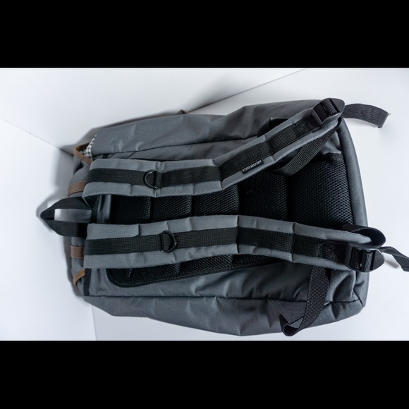 Steve Madden Backpack - Picture 6 of 6